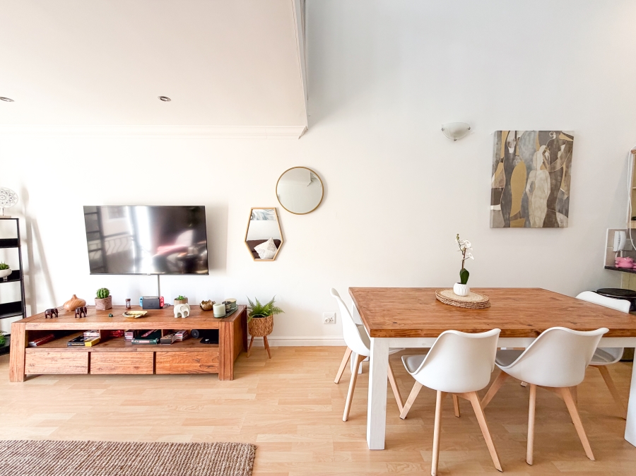 To Let 2 Bedroom Property for Rent in Wynberg Upper Western Cape